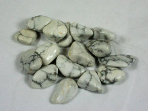 Tumbled Natural Howlite