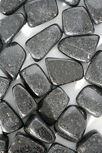 Tumbled Nuummite